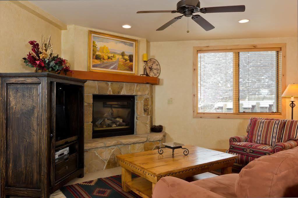 Trail S End Lodge Парк Сити Екстериор снимка