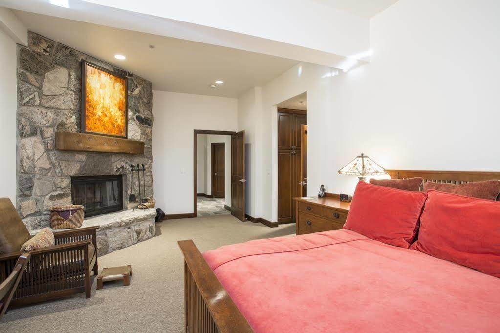 Trail S End Lodge Парк Сити Екстериор снимка